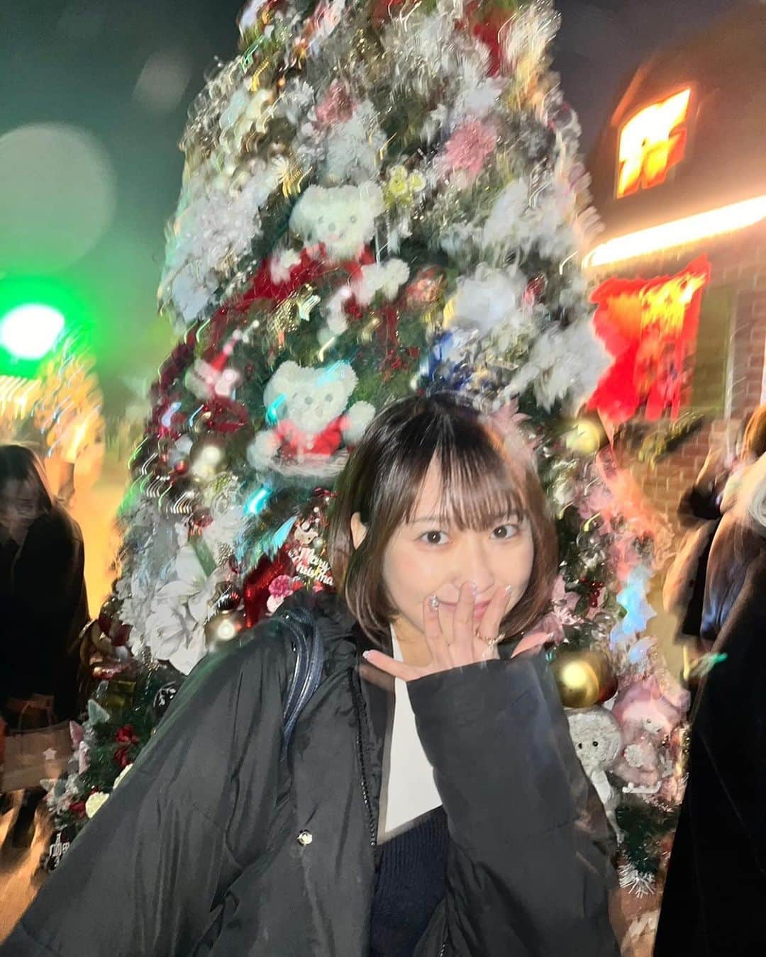 野中美希のインスタグラム：「TOKYO CHRISTMAS MARKET 2023🎄 . #森戸知沙希 ちゃん#ちぃちゃん #helloproject#morningmusume23#モーニング娘#モーニング娘23#野中美希#ちぇる」