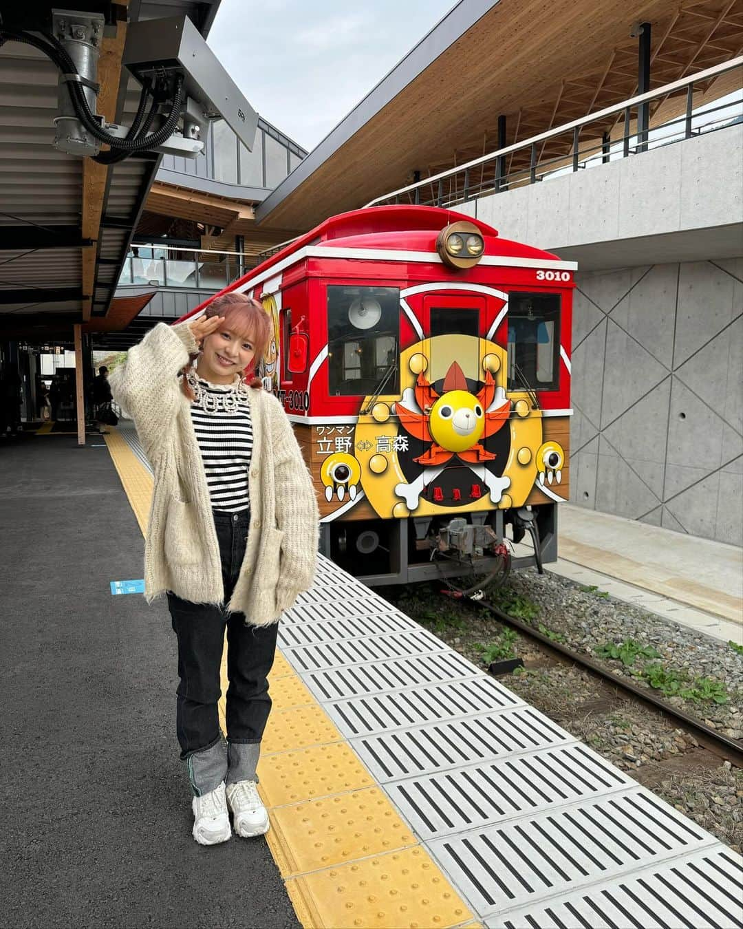 倉野尾成美さんのインスタグラム写真 - (倉野尾成美Instagram)「先日やっと乗れました🥹☀️🚃 #南阿蘇鉄道  #サニー号トレイン」12月7日 22時21分 - noochan_1108