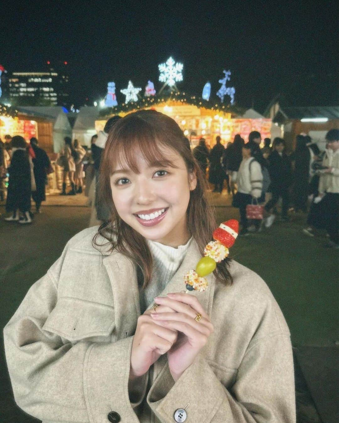 和田まあやさんのインスタグラム写真 - (和田まあやInstagram)「🎄 クリスマスマーケットに行ってきたよー♪楽しすぎたぁ🍩 動画編集終わったらTikTokにもUPするから見てねっ🤶🧑‍🎄」12月7日 22時43分 - wada_maaya_official