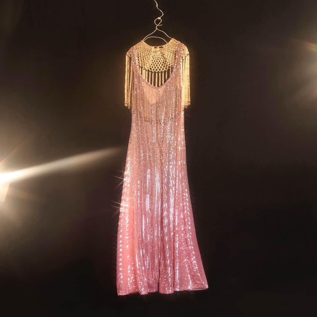 フォルテフォルテのインスタグラム：「“let’s sparkle” – shimmer and bling bling holidays are coming…  discover our holiday capsule exclusively in forte_forte boutiques and in our e–shop. #forte_forte #letssparkle #holiday #madeinitaly」