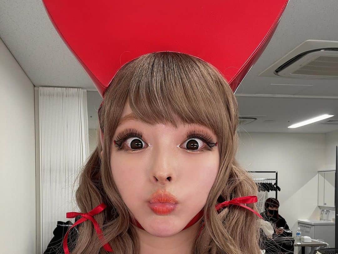 きゃりーぱみゅぱみゅさんのインスタグラム写真 - (きゃりーぱみゅぱみゅInstagram)「Marshmello♥️ Next→kobe」12月7日 23時16分 - kyarypappa