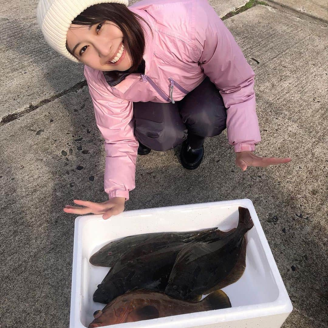 望木聡子さんのインスタグラム写真 - (望木聡子Instagram)「今回の #釣果 🎣 ヒラメ×2、マゴチ×1、アズキマス×1 そしてハンマーヘッドシャーク×2🥶  3つ目の動画は、生け簀で #アオサギ を見つけて 無事にオタクを発揮した望木です。  あすは #豊田合成リンク な1日❄ #ドデスカプラス で #スピードワゴン のお二人と生中継 午後5:45〜 オープニングセレモニー 夜8:30〜 #インスタライブ  ドデスカプラスでは午後6:15頃〜 和食の達人 #笠原将弘 さんとのロケも放送予定です🎄  #釣り #釣りガール #君たちはどう生きるか #井戸田潤 さん #小沢一敬 さん #横井ゆは菜 #メーテレ #アナウンサー #メーロメロ #メーロメロアンバサダー #名古屋市消防局広報アンバサダー #望木聡子」12月7日 23時27分 - satoko_mochiki