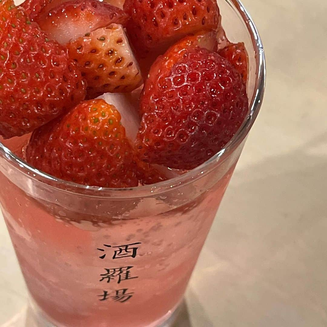 美澄衿依のインスタグラム：「🍓」