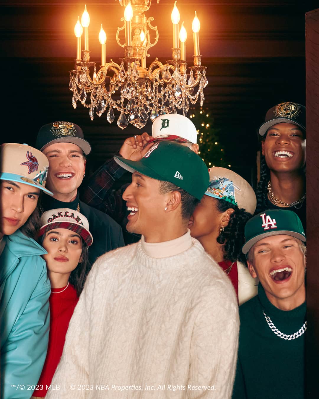 ニューエラ・キャップのインスタグラム：「Something for everyone. Shop all eight New Era Holiday Drops exclusively at New Era Cap.  Receive a free Gold Ornament on orders of $100 or more. Free expedited shipping on orders over $75」