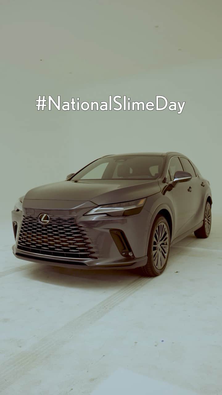 Lexus USAのインスタグラム：「Sliming the #LexusRX Plug-In Hybrid for #NationalSlimeDay. How are you celebrating?」