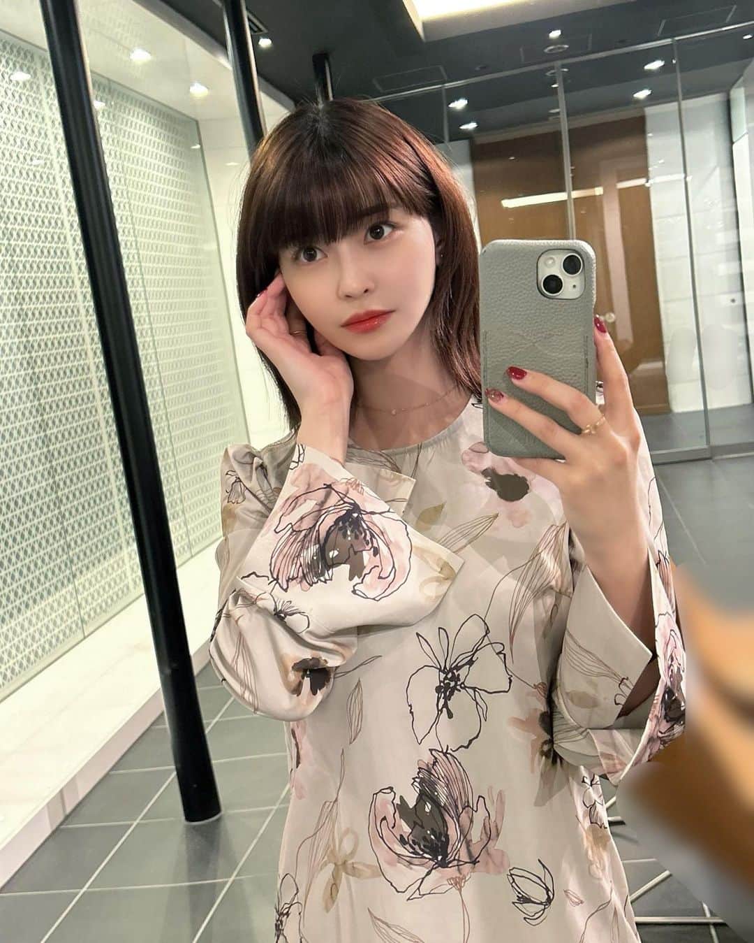岸明日香のインスタグラム：「今日の放送は私服着ました🤤💕  まえのんのブランド、あいかちんとお揃い✌️ @n_with_official」