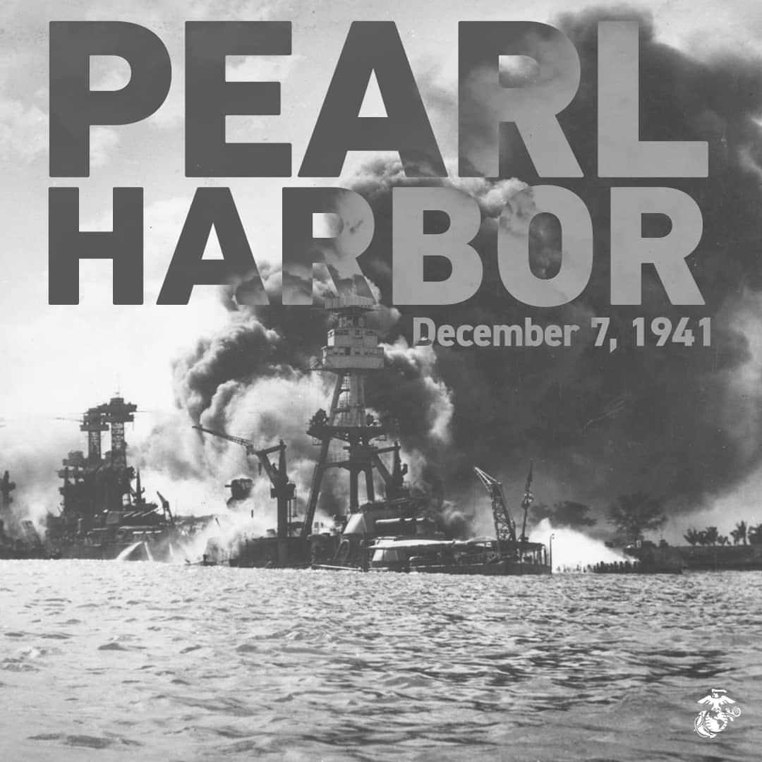 アメリカ海兵隊のインスタグラム：「#OTD 82 years ago, Naval Base Pearl Harbor was attacked suddenly and without warning by the Imperial Japanese Navy.   353 aircraft attacked the strategic base, and in fewer than 90 minutes, 2,403 American service members were killed, 1,178 were wounded, and 8 US Navy battleships, 3 cruisers, and over 180 aircraft were damaged or destroyed.   Despite being unprepared for the devastating attacks, Marines and Sailors responded rapidly, destroying enemy aircraft with anti-air weapons and launching aircraft to repel the enemy assault.   The United States quickly recovered from the attacks, in part because the American carrier fleet was not in Pearl Harbor at the time of the attack. Six months later, the U.S. won its first decisive victory in the Pacific at the Battle of Midway.   #USMC #NeverForget #SemperFi #USMCHistory」