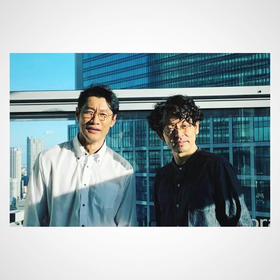 山中崇さんのインスタグラム写真 - (山中崇Instagram)「回を重ねるごとに新堂家は『家族』になっていったように思います。 『ブラックファミリア』最終話までお付き合いいただいた皆様、ありがとうございました。 写真は新堂ファミリー、ふたりの父、福田Pのヒゲです。 #ブラックファミリア」12月8日 1時30分 - takashi_yamanaka.official