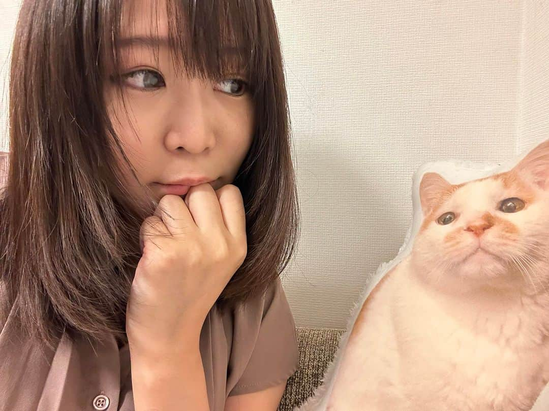 小野さゆりのインスタグラム：「他にも腫瘍がないかPET検査✨ 点滴して放射線を発する体になり、MRIみたいな機械に入り検査。  点滴後と検査後の計1時間半、スマホやTV見れない本も読めない無音の薄暗い個室で何もしてはいけない時間が辛すぎて脳内過去反省大会を開催し脳内が忙しかった😹何もしちゃいけないって辛い😹 #igg4関連疾患」