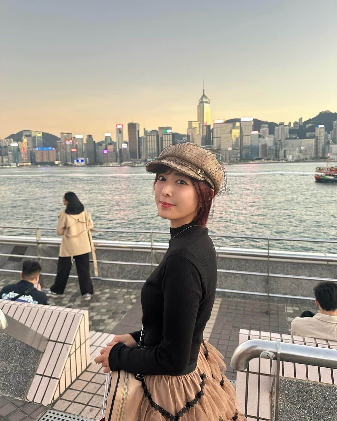 桑原茉萌さんのインスタグラム写真 - (桑原茉萌Instagram)「【香港競馬3日目🇭🇰🏇】 Hong Kong is a very nice place❣️ I'm having a great time every day🥰🫶❤️  #香港 #hkjc #hongkong #horseracing #川田将雅 #騎手 #競馬 #香港競馬 #香港国際競走  #國際騎師錦標賽 #浪琴國際騎師錦標賽 #騎師非凡一族 #跑馬地馬場 #浪琴 #IJC #LonginesIJC #HKRacing #Jockeysarespecialbreed #GoRacingHK #世界舞台草地王者 #沙田馬場  #浪琴 #HKIR #HKRacing #turfworldchampionships #GoRacingHK  #ShatinRacecourse  #longines #umajo #fyp #香港観光 #香港旅行 #九龍」12月8日 1時45分 - cindystory__