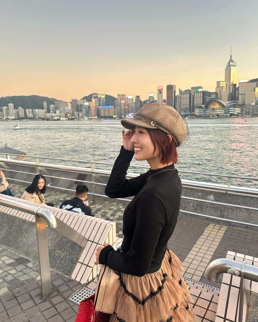 桑原茉萌のインスタグラム：「【香港競馬3日目🇭🇰🏇】 Hong Kong is a very nice place❣️ I'm having a great time every day🥰🫶❤️  #香港 #hkjc #hongkong #horseracing #川田将雅 #騎手 #競馬 #香港競馬 #香港国際競走  #國際騎師錦標賽 #浪琴國際騎師錦標賽 #騎師非凡一族 #跑馬地馬場 #浪琴 #IJC #LonginesIJC #HKRacing #Jockeysarespecialbreed #GoRacingHK #世界舞台草地王者 #沙田馬場  #浪琴 #HKIR #HKRacing #turfworldchampionships #GoRacingHK  #ShatinRacecourse  #longines #umajo #fyp #香港観光 #香港旅行 #九龍」