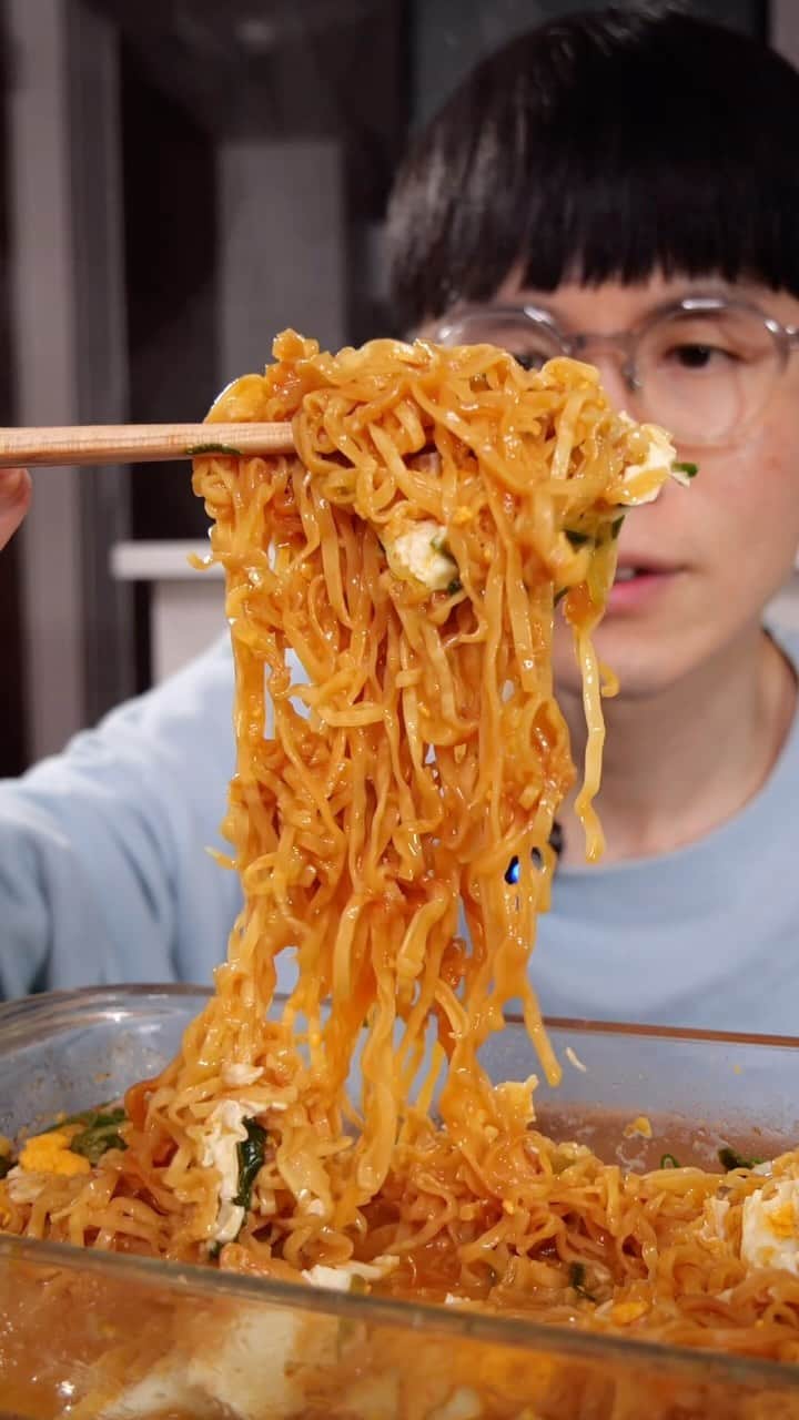 ケンティー健人のインスタグラム：「I love leftover soup 🍜 #food」