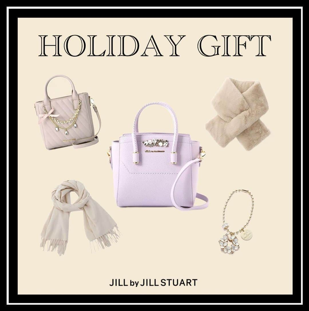 JILL by JILLSTUARTさんのインスタグラム写真 - (JILL by JILLSTUARTInstagram)「. 《Holiday Gift》 ￣￣￣￣￣￣￣￣￣￣￣￣￣￣￣￣￣￣￣￣ 待ちに待った、ホリデーシーズンが到来！ 一年間の感謝を込めて 大切な人にJILL by JILL STUARTの贈り物を。  お勧めは定番人気のストール。 大判なのでマフラーとしてはもちろん 軽い羽織やブランケットとしても活用できます。  掲載アイテムはWEB・店舗ともに入荷中。 限定のギフトラッピングも合わせてチェックしてください。 ※ギフトラッピングは欠品の場合もございます。  ￣￣￣￣￣￣￣￣￣￣￣￣￣￣￣￣￣￣￣￣￣ #ジルバイジルスチュアート  #jillbyjillstuart #jillby  #JILL_23AW #2023aw」12月8日 12時54分 - jillbyjillstuart_official