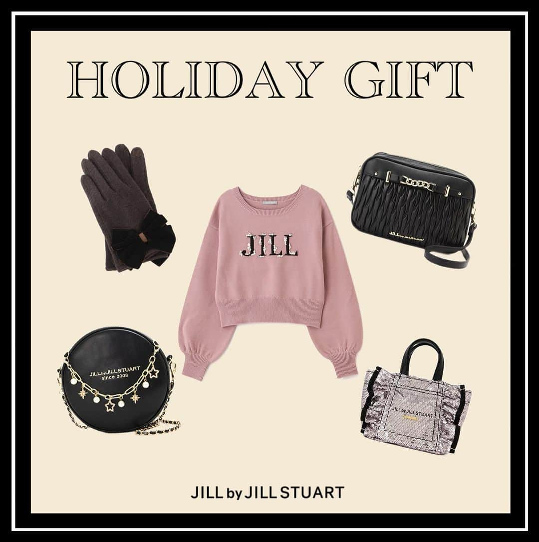 JILL by JILLSTUARTさんのインスタグラム写真 - (JILL by JILLSTUARTInstagram)「. 《Holiday Gift》 ￣￣￣￣￣￣￣￣￣￣￣￣￣￣￣￣￣￣￣￣ 待ちに待った、ホリデーシーズンが到来！ 一年間の感謝を込めて 大切な人にJILL by JILL STUARTの贈り物を。  お勧めは定番人気のストール。 大判なのでマフラーとしてはもちろん 軽い羽織やブランケットとしても活用できます。  掲載アイテムはWEB・店舗ともに入荷中。 限定のギフトラッピングも合わせてチェックしてください。 ※ギフトラッピングは欠品の場合もございます。  ￣￣￣￣￣￣￣￣￣￣￣￣￣￣￣￣￣￣￣￣￣ #ジルバイジルスチュアート  #jillbyjillstuart #jillby  #JILL_23AW #2023aw」12月8日 12時54分 - jillbyjillstuart_official