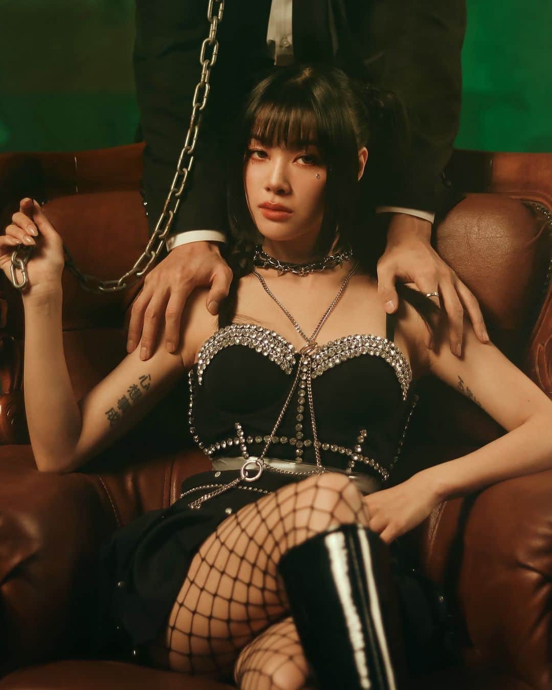 Emily Meiのインスタグラム：「Monster Under the Bed releases TOMORROW at 9AM PST !!! ~ One of my favorite projects so you gotta see it, many plot twists hehehe」