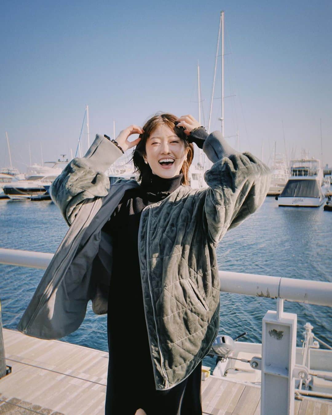 樋口日奈さんのインスタグラム写真 - (樋口日奈Instagram)「初単独ラジオパーソナリティ 特別番組「樋口日奈のここだけ」が文化放送さんにて、12/22(金)19:00〜20:00放送になります！！！ とてもありがたいです。  新たな一面や、最新の私を、 皆さまにお届けできる時間になったら良いなと思います！  メール宛先✉️:special@joqr.net メール件名:「日奈ここ」 募集内容:「樋口日奈が今まで聞かれたことのない質問」 「樋口日奈にしたいお悩み相談」募集中です！  #日奈ここ　でお願いします！」12月8日 12時17分 - higuchi_hina_official