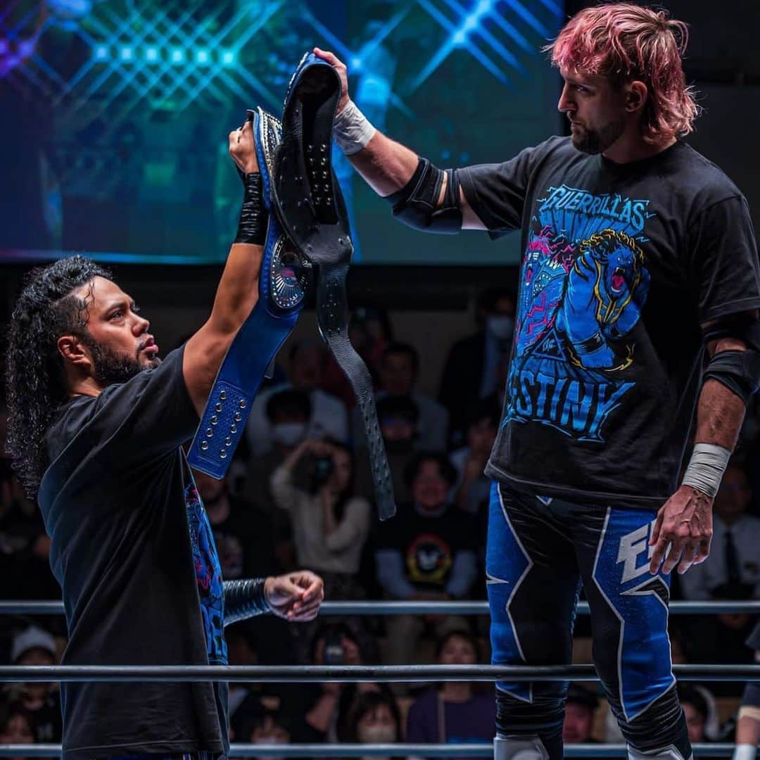 タウラ・フィフィタさんのインスタグラム写真 - (タウラ・フィフィタInstagram)「Onto the semifinals! 📸 @taigaphoto_pw  • • • • • • •  #NJWTL #WorldTagLeague #TagLeague #Njpw #NjpwStrong #NjStrongTagTeam #Hikuleo #Elphantasmo #GuerrillasOfDestiny」12月8日 4時06分 - hiku_leo