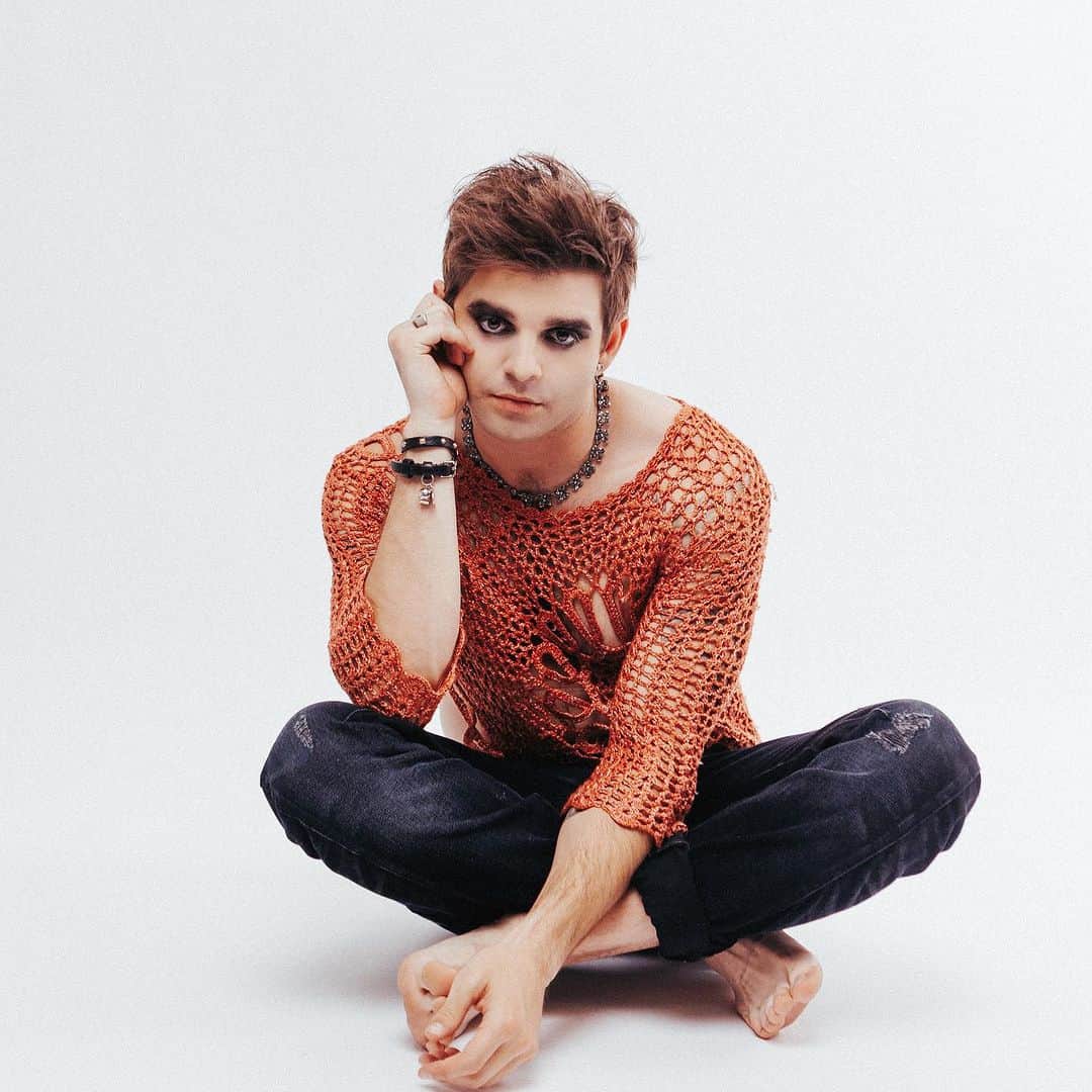 ジャック・グリフォーのインスタグラム：「He’ll never be what you want. X」
