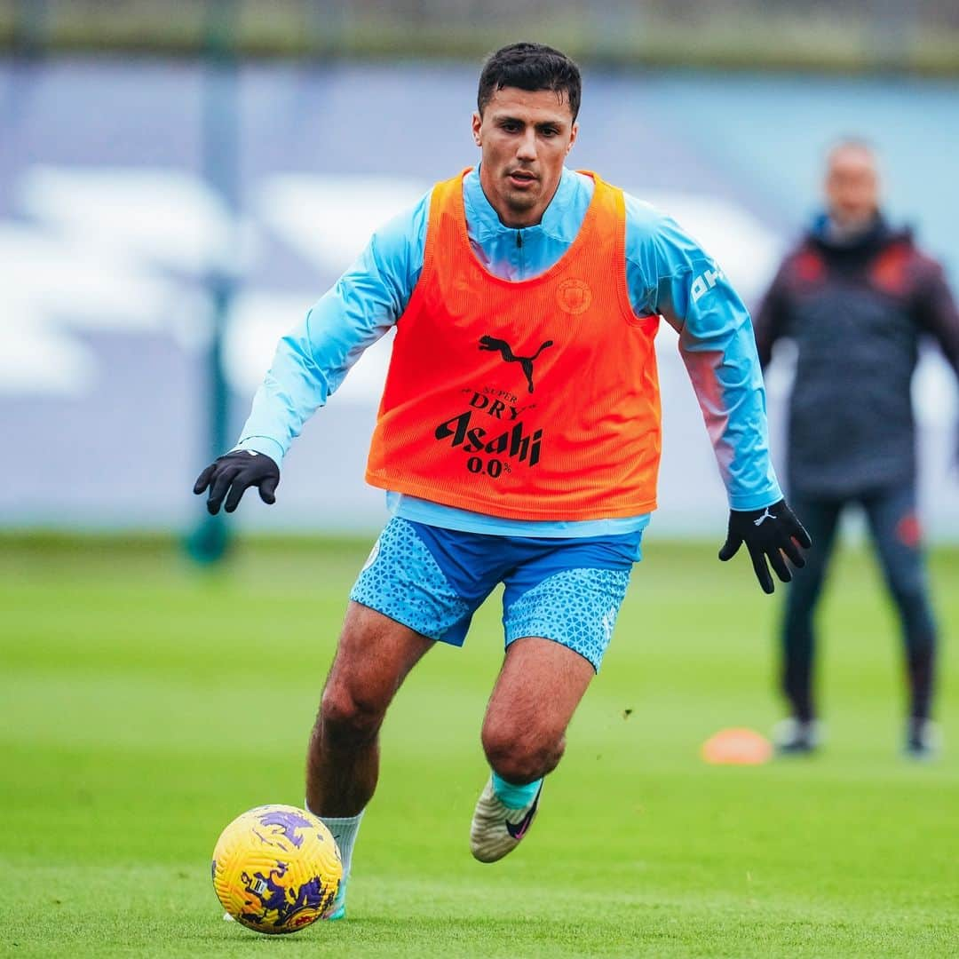 マンチェスター・シティFCさんのインスタグラム写真 - (マンチェスター・シティFCInstagram)「Focused! 🫡」12月8日 4時45分 - mancity