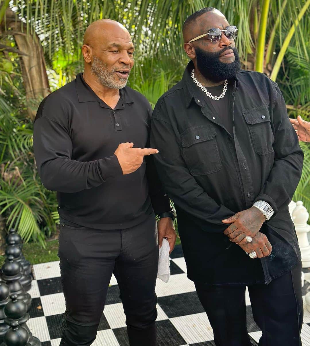 リック・ロスのインスタグラム：「Who the Biggest? Mike Tyson or Rick Ross? ( slide 2 I tried to jab bruh ) @miketyson  @untouchablemmg」
