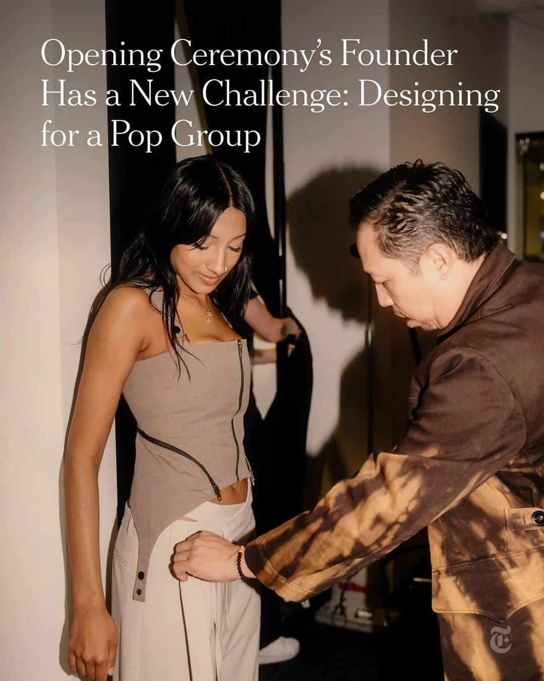 New York Times Fashionのインスタグラム：「Humberto Leon was a “cool kid” of fashion. Then he decided he wanted more.  @humberto, a 48-year-old fashion designer, rose to prominence in downtown New York during the 2000s with his store @openingceremony — a popular boutique for up-and-coming labels — before being recruited to reinvigorate @kenzo, a luxury brand in Paris. Then, during the pandemic, he began opening restaurants with his family in L.A.  In September 2022, he was brought on as creative director for a Netflix documentary series chronicling the events of “Dream Academy,” a musical talent competition in which 120,000 applicants from around the world compete to be named members of a new girl pop group called @katseyeworld. Throughout the contest, the contestants’ public image was meticulously constructed by Leon and his team: their outfits, their hair and their makeup choices.  “You have to imagine, with 20 girls, I want each and every one of them to stand out,” Leon said of the finalists.  But “Dream Academy” was not Leon’s first time working with a girl group. Tap the link in the bio to learn more about Leon and how he created unique styles for each “Dream Academy” contestant. Photos by @elizabethrweinberg」