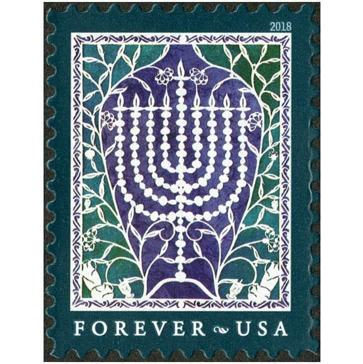 国立アメリカ歴史博物館のインスタグラム：「As candlelight begins to illuminate Jewish homes around the world with the beginning of Hanukkah, we are sharing objects from our collections of stamps, coins, and banknotes with images of menorahs (candelabras) that range from 40 BCE to the present day. Ancient menorahs as shown on coins and banknotes in the National Numismatic Collection had seven branches but modern menorahs, as pictured on stamps in the National Postal Museum’s collection, have nine branches. Eight branches symbolize Jewish belief in the miracle of Hanukkah in which a jug with enough oil to burn for one night burned for eight nights inside the Temple in Jerusalem in 164 BCE. The ninth branch, the shamash, lights the other eight candles. Menorahs have become a symbol of both the festival of Hanukkah and the resilience and perseverance of the Jewish people.   #HappyHannukah #Hannukah」