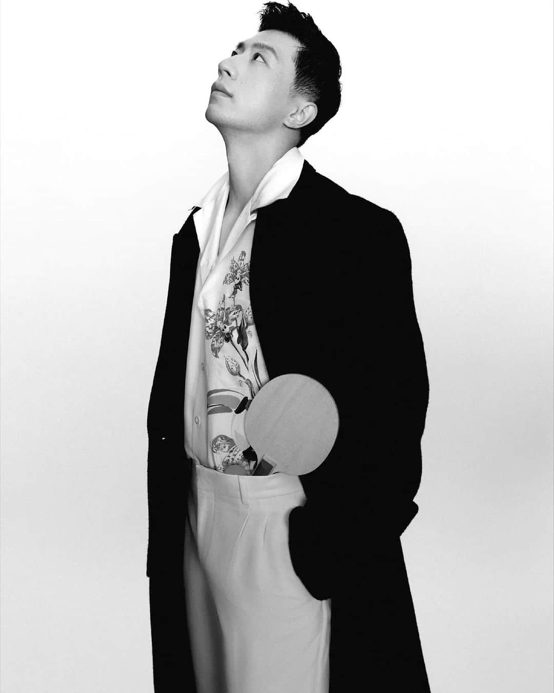 ITTF Worldのインスタグラム：「#TableTennis icon ✅  Fashion icon ✅   The GOAT stuns in this getup this #FashionFriday 😎   #PingPong」