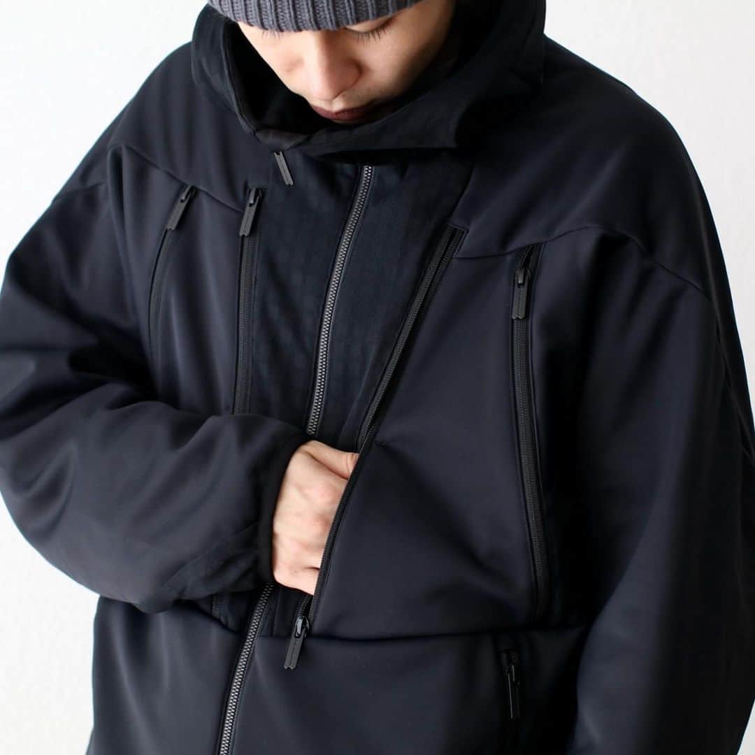 wonder_mountain_irieのインスタグラム：「【#WONDER_MOUNTAIN_SALE】 White Mountaineering / ホワイトマウンテニアリング “WINDSTOPPER JERSEY JACKET” ¥ 60,500- > ¥51,425- [15%OFF] _ 〈onlin store / @digital_mountain〉 https://www.digital-mountain.net _  【オンラインストア#DigitalMountain へのご注文】 *24時間受付 *14時までのご注文で即日発送 tel：084-973-8204  _ We can send your order overseas. Ordering procedure details can be found here. >>http://www.digital-mountain.net/html/page56.html  _ #WhiteMountaineering #ホワイトマウンテニアリング _ 実店舗：#WonderMountain  〒720-0043  広島県福山市船町2-23 JR 「#福山駅」より徒歩10分 #ワンダーマウンテン #japan #hiroshima #福山 #福山市 #尾道 #倉敷 #鞆の浦 近く _ WOMEN/GOODS： @hacbywondermountain _」