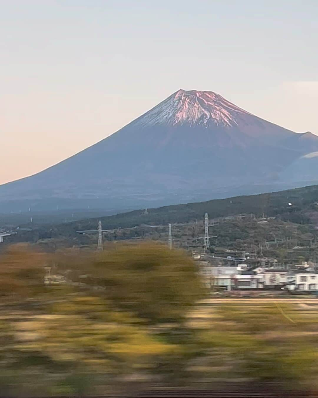 高橋ひとみのインスタグラム：「そして今朝の富士山🗻」