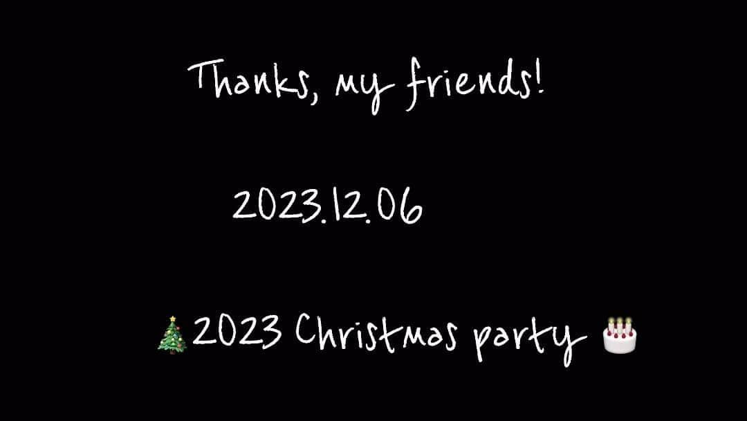 deco_moco_rinのインスタグラム：「＊ 2023.12.06 素敵なおうちで贅沢なクリスマス会  にこままをはじめ準備してくれたお友達本当にありがとうございました💕 写真選べなかったのでご馳走&お誕生日月のチョコ&ミルク&ロックをまとめました🎄 美味しくて楽しかったなぁ☺️」