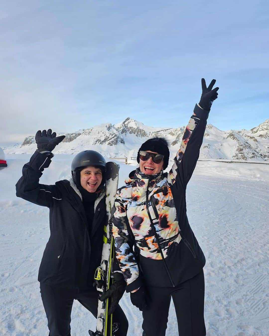 Giovanna Antonelliさんのインスタグラム写真 - (Giovanna AntonelliInstagram)「Une bonne journée!!!! 🩵☃️🇫🇷 Merci!!  #maisumdiafeliz @clubmedbrasil  @clubmed」12月8日 8時28分 - giovannaantonelli