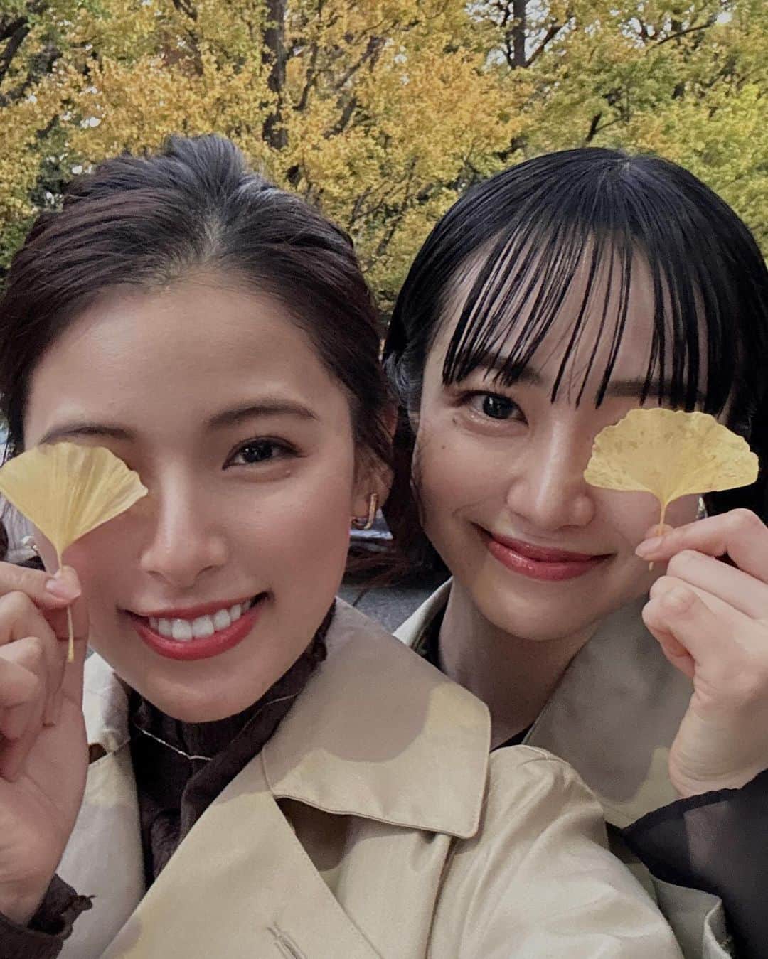 舞雛かのんさんのインスタグラム写真 - (舞雛かのんInstagram)「Date💛  美味しいもの食べて、イチョウ並木見に行って、 沢山話して笑って、心満たされた日🫶  ポテチみたいなイチョウの葉が なんとも愛おしかったです💛笑」12月8日 8時46分 - mizho_601