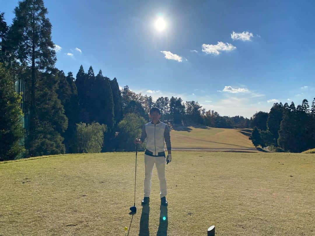 太田吉彰さんのインスタグラム写真 - (太田吉彰Instagram)「源氏山ゴルフクラブ🏌️‍♂️   #ゴルフ　#golf #源氏山ゴルフクラブ  #千葉」12月8日 9時05分 - yoshiakiohta09