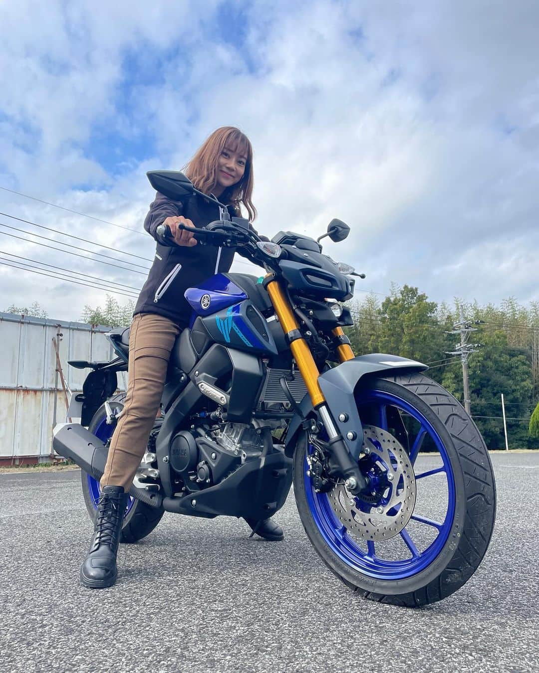 指出瑞貴さんのインスタグラム写真 - (指出瑞貴Instagram)「🏍️🏍️🏍️ #バイクのニュース #yahoo #MT125 について 書かせて頂いたコラム是非ご覧くださいーー💜  URLはストーリー/ハイライトか、 バイクのニュースウェブにて☺️☺️ サーキットで走りまくって、しっかり パワー使い切りました🤣笑」12月8日 9時50分 - sashidemizuki