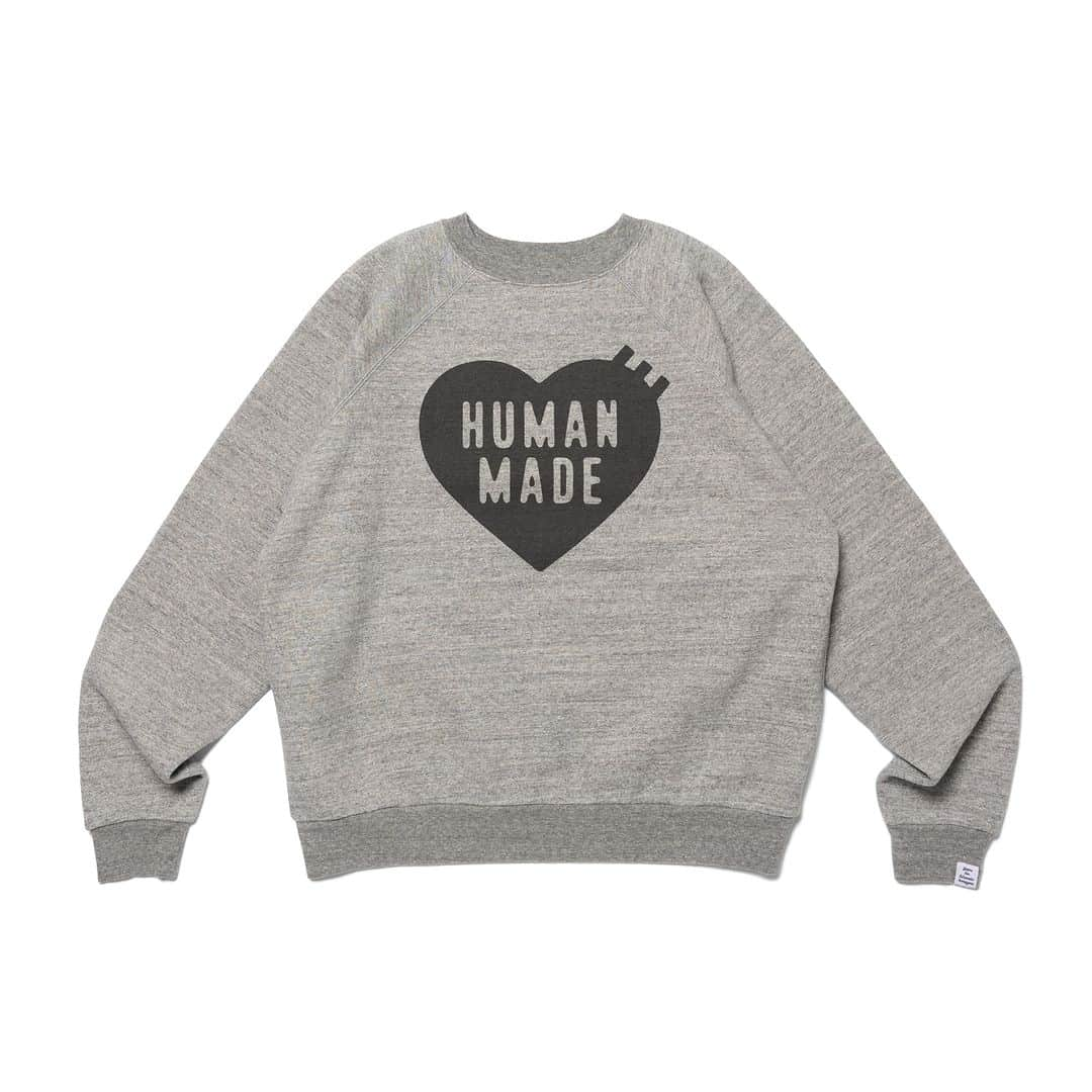 HUMAN MADEさんのインスタグラム写真 - (HUMAN MADEInstagram)「"SWEATSHIRT” will be available at 9th December 11:00am (JST) at Human Made stores mentioned below.  12月9日AM11時より、"SWEATSHIRT” が HUMAN MADE のオンラインストア並びに下記の直営店舗にて発売となります。  [取り扱い直営店舗 - Available at these Human Made stores] ■ HUMAN MADE ONLINE STORE ■ HUMAN MADE OFFLINE STORE ■ HUMAN MADE HARAJUKU ■ HUMAN MADE SHIBUYA PARCO ■ HUMAN MADE 1928 ■ HUMAN MADE SHINSAIBASHI PARCO ■ HUMAN MADE SAPPORO  *在庫状況は各店舗までお問い合わせください。 *Please contact each store for stock status.  軽くて柔らかく、ふっくらとした素材が特徴的なクルーネックスウェットシャツ。着心地のいい、ゆとりのあるシルエットです。同素材の「SWEAT HOODIE 」「ZIP-UP HOODIE」「SWEATPANTS」とセットアップで着用可能。  Crewneck sweatshirt with a comfortable, relaxed silhouette. The design is enhanced by the use of a soft, light and plump material. Complete the look with the Sweat Hoodie, Zip-up Hoodie and Sweatpants in the same material.」12月8日 11時10分 - humanmade