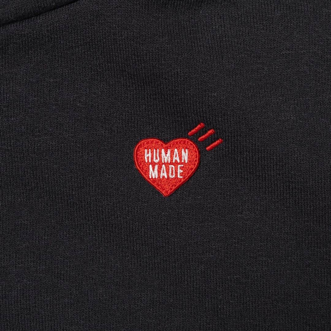 HUMAN MADEさんのインスタグラム写真 - (HUMAN MADEInstagram)「"ZIP-UP HOODIE” will be available at 9th December 11:00am (JST) at Human Made stores mentioned below.  12月9日AM11時より、"ZIP-UP HOODIE” が HUMAN MADE のオンラインストア並びに下記の直営店舗にて発売となります。  [取り扱い直営店舗 - Available at these Human Made stores] ■ HUMAN MADE ONLINE STORE ■ HUMAN MADE OFFLINE STORE ■ HUMAN MADE HARAJUKU ■ HUMAN MADE SHIBUYA PARCO ■ HUMAN MADE 1928 ■ HUMAN MADE SHINSAIBASHI PARCO ■ HUMAN MADE SAPPORO  *在庫状況は各店舗までお問い合わせください。 *Please contact each store for stock status.  軽くて柔らかく、ふっくらとした素材が特徴的なジップアップフーディー。着心地のいい、ゆとりのあるシルエットです。同素材の「SWEATSHIRT」「SWEAT HOODIE」「SWEATPANTS」とセットアップで着用可能。  Zip-up hoodie with a comfortable, relaxed silhouette. The design is enhanced by the use of a soft, light and plump material. Complete the look with the Sweatshirt, Sweat Hoodie and Sweatpants in the same material.」12月8日 11時14分 - humanmade