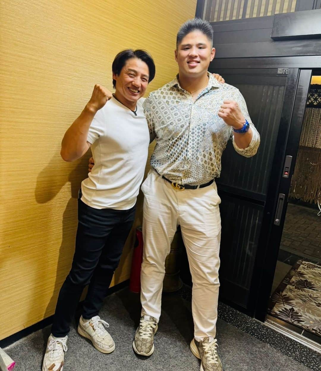 池谷幸雄のインスタグラム：「RIZINファイターのスダリオ剛くんとお食事しました🥩 来年ゴルフデビューするらしいので、一緒に回りたいです⛳️ 大晦日にRIZINで試合をするのでみなさん応援よろしくお願いします‼️✨ #rizin #総合格闘技 #スダリオ剛 #ゴルフ #池谷幸雄」