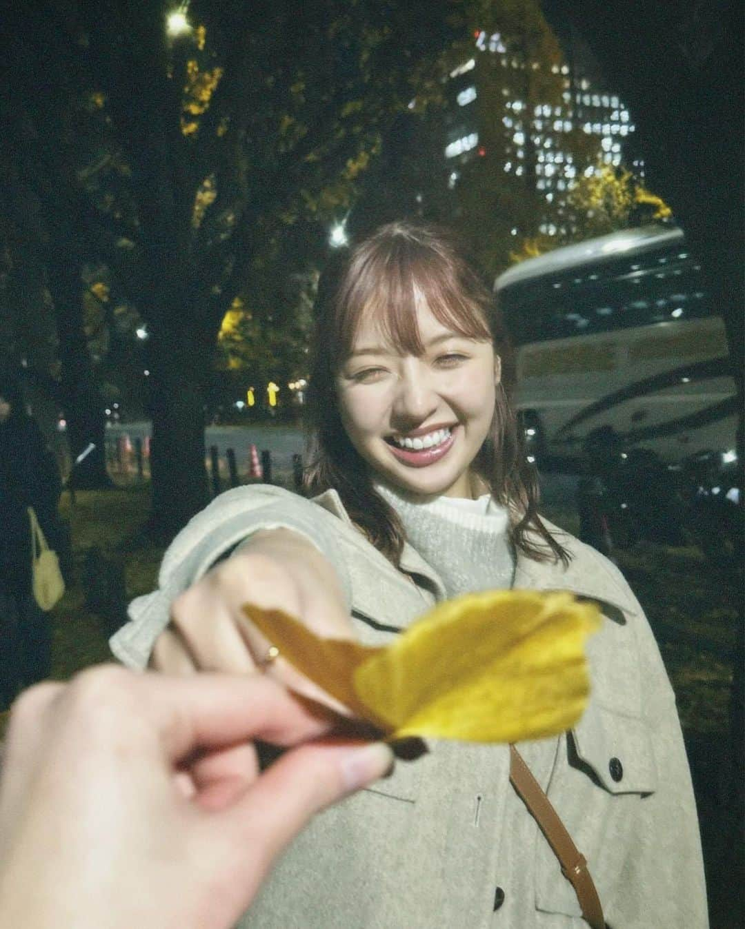 和田まあやさんのインスタグラム写真 - (和田まあやInstagram)「🍁 本日の生放送見てくださった方ありがとうございました🎄 今日も1日お疲れ様です😌明日は休みの人が多いのかな？ゆっくり休んでねっ♡おやすみなさい😴」12月8日 20時57分 - wada_maaya_official