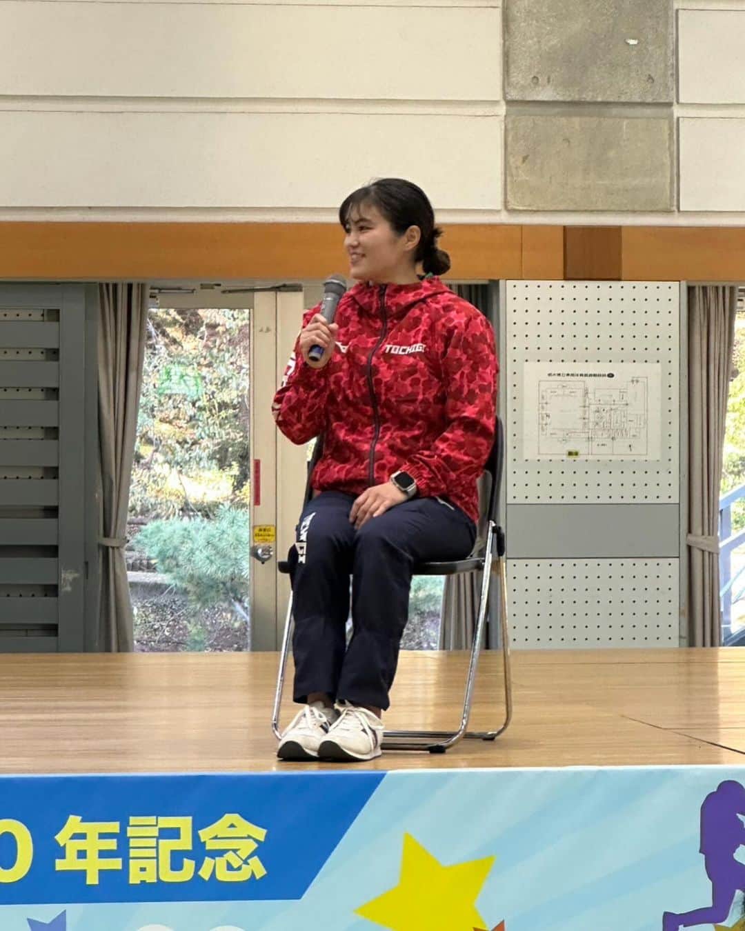 土橋ココさんのインスタグラム写真 - (土橋ココInstagram)「. 　　　　栃木県誕生150年記念 ⭐️こどもわくわくスポーツイベント⭐️ 　　　　in 栃木県立県北体育館  前回の県南体育館に続きたくさんの子ども達が 体操教室に参加してくれました🤸 子ども達と一緒に大好きな体操をすることができ、 スポーツの魅力や楽しさが伝わっていると嬉しいです🩵  イベント開催にあたりましてご尽力くださいました とちぎテレビ様、関係者の皆様に感謝申し上げます😌 ありがとうございました✨  写真撮ってくれた学生さんありがとうございました😌  #栃木県誕生150年記念  #子どもわくわくスポーツイベント #県北体育館 #体操#トランポリン #スポーツ#魅力#楽しさ」12月8日 21時07分 - niko_d.k