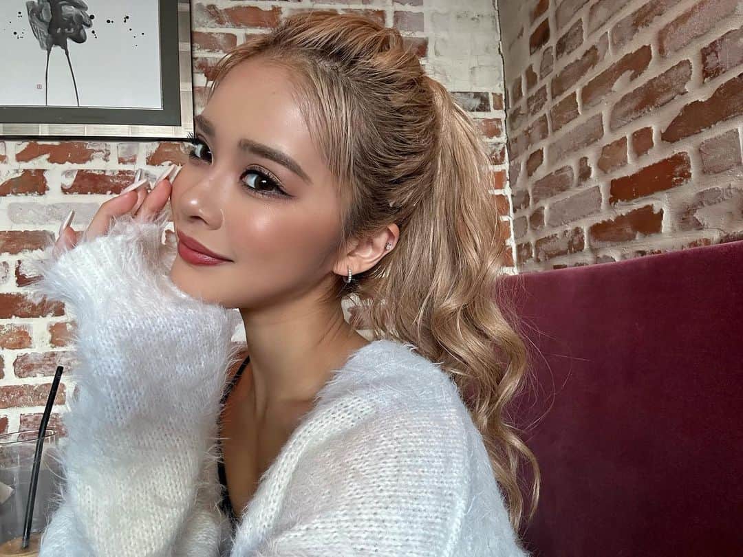 加藤美佳のインスタグラム：「ポニーテールした✌︎」