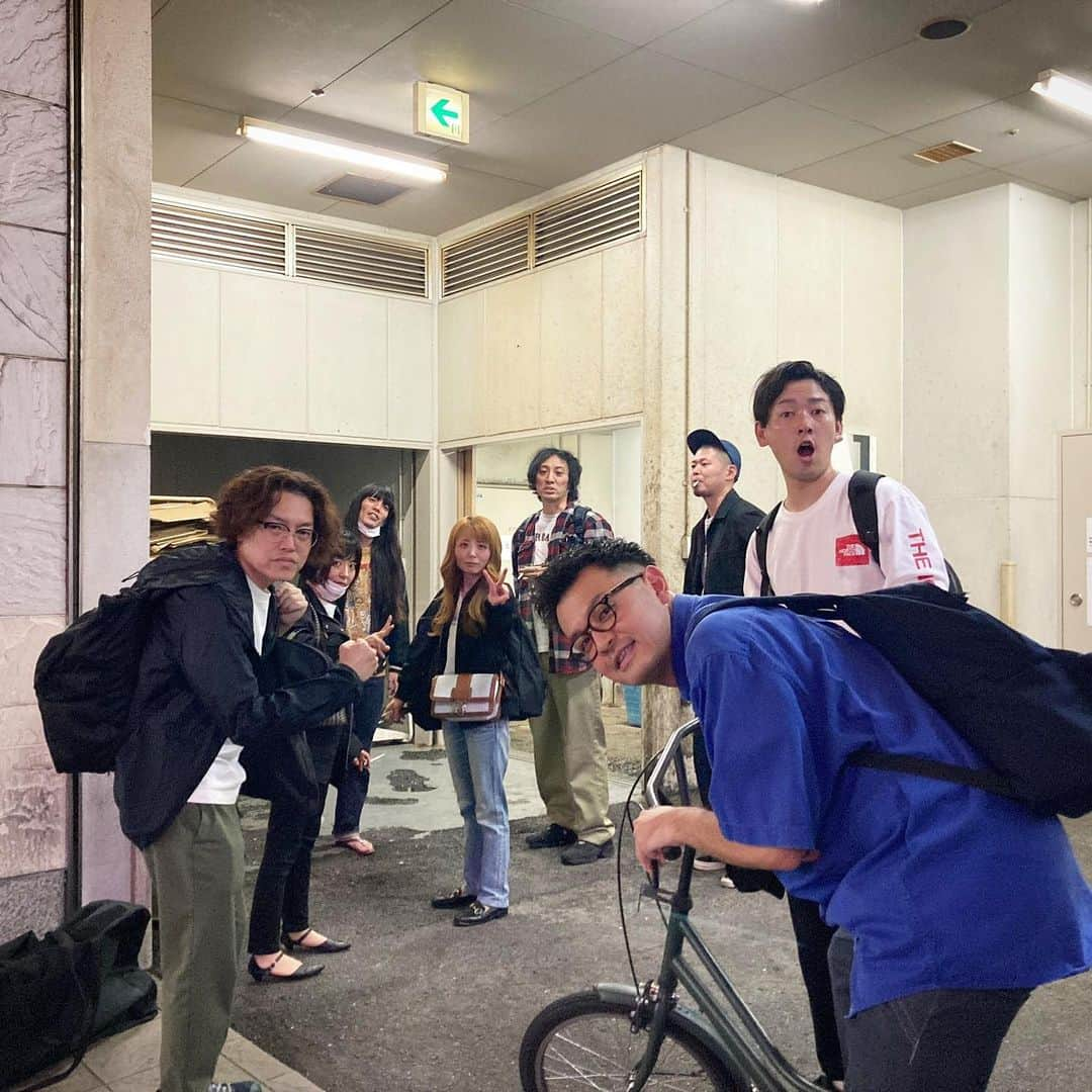 井尻貫太郎さんのインスタグラム写真 - (井尻貫太郎Instagram)「今月も出演させて頂きます！かんざきさんと漫才します🎙️ お席あります！是非観に来て下さい！ 『NORA』 12月20日(水)19:00開演 道頓堀ZAZA HOUSE 前売り2000円 #NORA #ザプラン9爆ノ介  #てんしとあくま かんざき #貫太郎 #ガクテンソク #Drハインリッヒ #金属バット #スーズ #にぼしいわし」12月8日 21時24分 - kantaro_ijiri