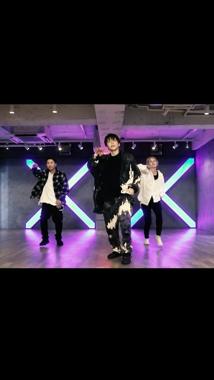 Lead【公式】のインスタグラム：「[🎥DANCE] Lead / Billionaire - Dance Practice  Dance director :  Suguru Kurematsu (@suguru_kurematsu) Edit：AKIRA  Full ver.はLead公式YouTubeにて公開中🔥  #Lead #谷内伸也 #古屋敬多 #鍵本輝 #ビリオネ #dance #choreography #dancepractice」