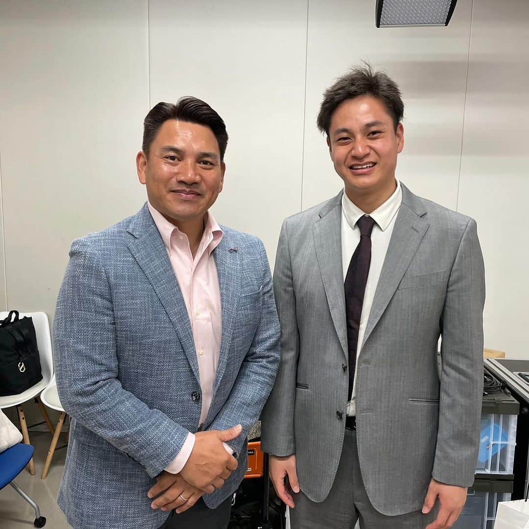 井口資仁さんのインスタグラム写真 - (井口資仁Instagram)「「袴田彩会の野球を語らナイト！」  19:00〜の生配信でした。  #井口忠仁 #井口資仁 #真中満  #大竹耕太郎  #袴田彩会  #sportsnavi」12月8日 21時31分 - iguchi.tadahito6