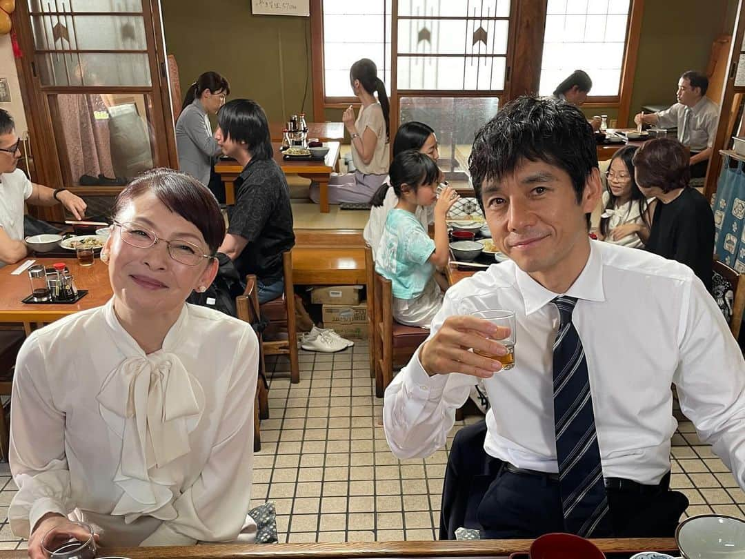 きのう何食べた？ season2さんのインスタグラム写真 - (きのう何食べた？ season2Instagram)「.  #きのう何食べた？ season2 第10話今日深夜24:42放送 ⚠️通常より30分押しです。  シロさんが遂に事務所のボスに！！！  放送まで、あと3時間です📢  第9話は無料見逃し配信中🎬 #TVer #ネットもテレ東  ※12月9日(土)1:21まで。  #西島秀俊 #高泉淳子 #何食べ」12月8日 21時42分 - movie_nanitabe