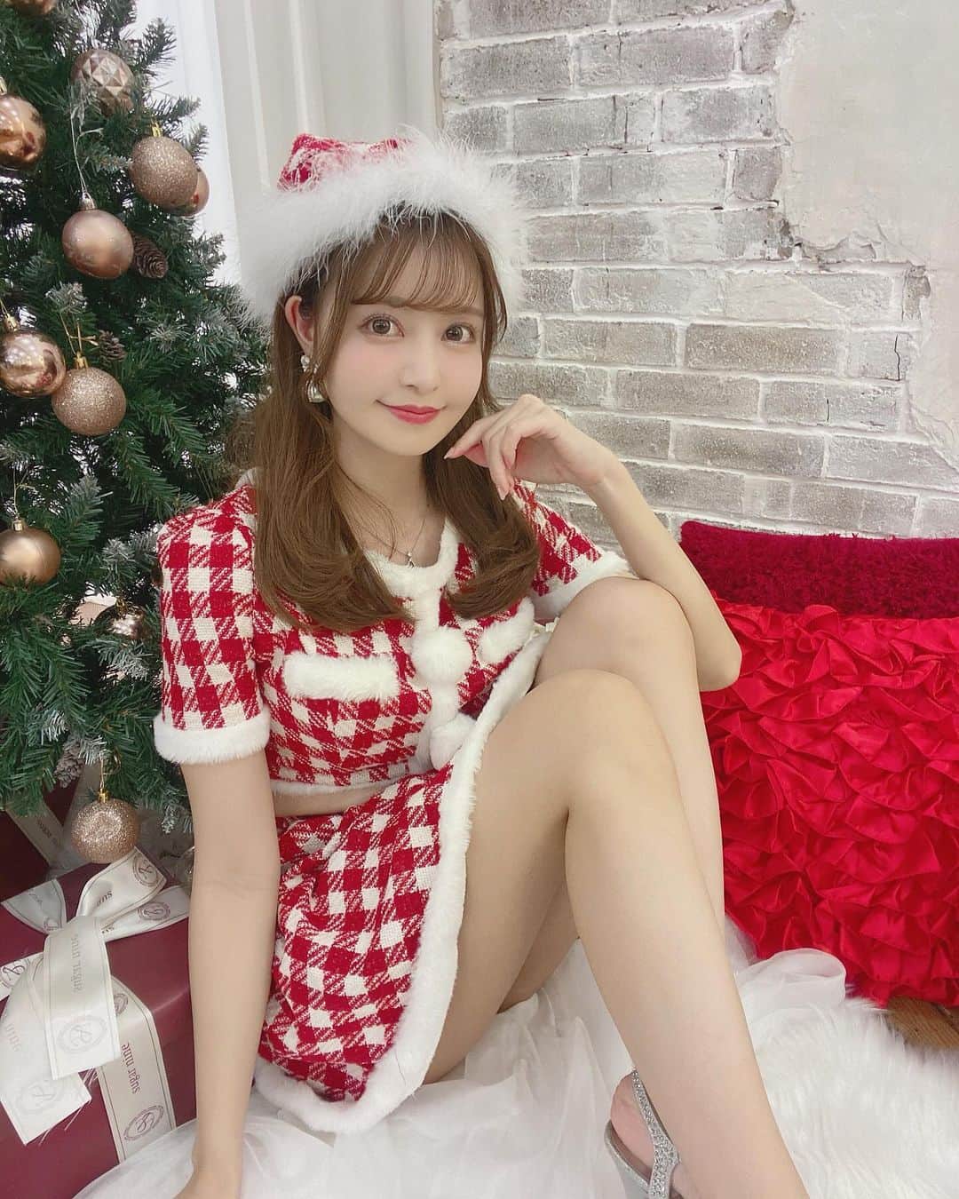 一ノ瀬まりなさんのインスタグラム写真 - (一ノ瀬まりなInstagram)「🩷🎄🩷🎄🩷  チェック柄も可愛い〜💞✨  #クリスマスコスプレ #サンタコスプレ #sugar #sugarコスプレ #シュガーコスプレ #sugarサンタ」12月8日 22時02分 - yuyuyu_marina