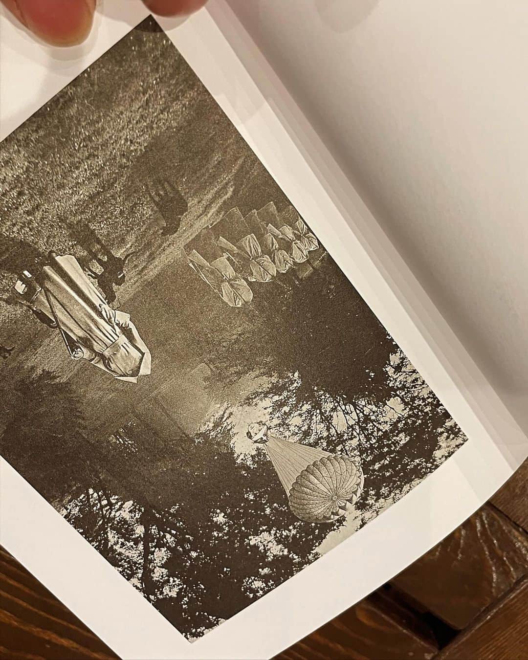 宮田麺児さんのインスタグラム写真 - (宮田麺児Instagram)「collage 材料あつめで 本の店　スタントンへ  店長に　岡上淑子さんを　教えてもらいました。  めちゃくちゃ凄い。天才。  #古本#駒川中野#collage#岡上淑子」12月8日 13時18分 - miyatamenji