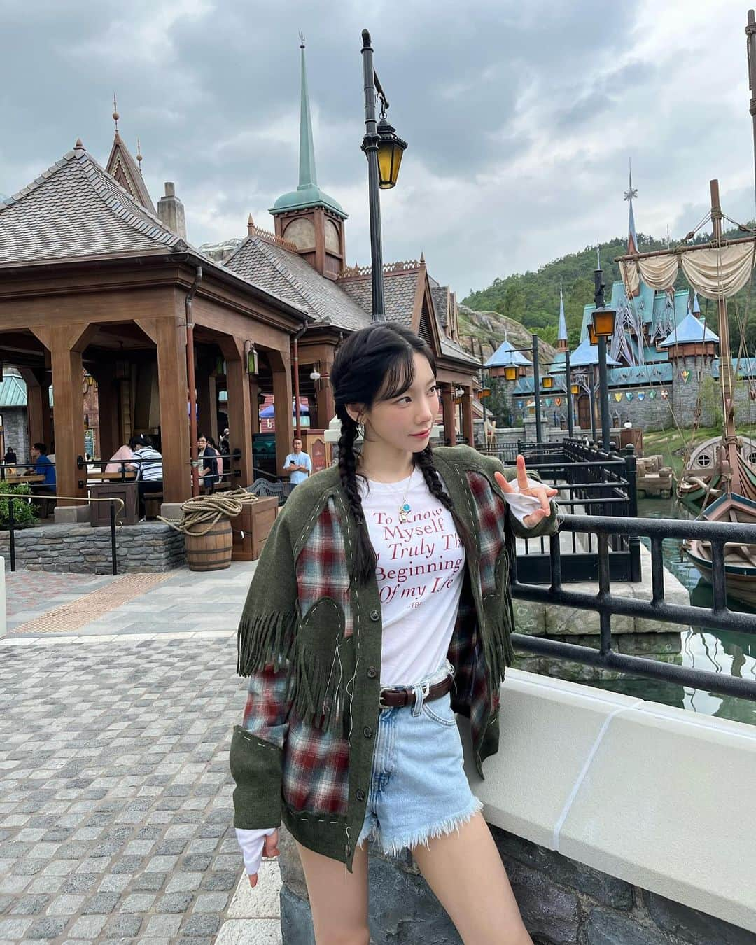 テヨン さんのインスタグラム写真 - (テヨン Instagram)「초대해줘서 고마워요🤍 @hkdisneyland」12月8日 13時50分 - taeyeon_ss