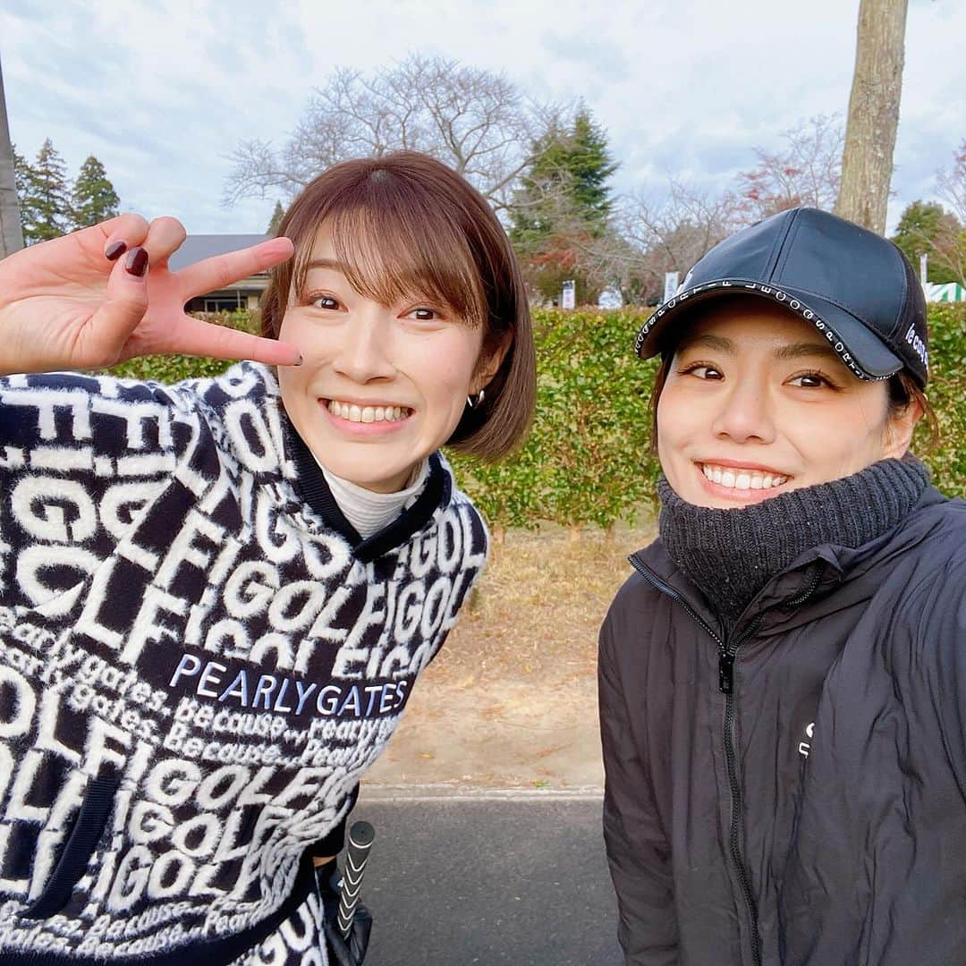 坪井保菜美さんのインスタグラム写真 - (坪井保菜美Instagram)「⛳️『トラジマスターズ 2024』 楽しみにしていたトラジコンペ🍖 素敵なメンバーと回れてとっても楽しかったです‼️ ありがとうございました🏌🏻‍♀️⭐︎ 久々なアスリートのお友達とも会えて嬉しかった🙌🏻 賞品が豪華すぎて目が飛び出ました👀💣💥 もらえるまでにはまだまだだなと燃えます燃えます🔥 大盛り上がりのトラジコンペは最高に楽しいです‼️  🗣️そんな様子が年明けTVでも放映されます📺 テレビ東京系6局ネット 2024年1月7日(日)16:00〜17:15  肉は最高🙌🏻 肉のためにまた頑張るぞ⛳️  @yakinikutoraji1995  #焼肉トラジ #トラジマスターズ #ゴルフ #アスリート #肉」12月8日 13時51分 - honamitsuboi