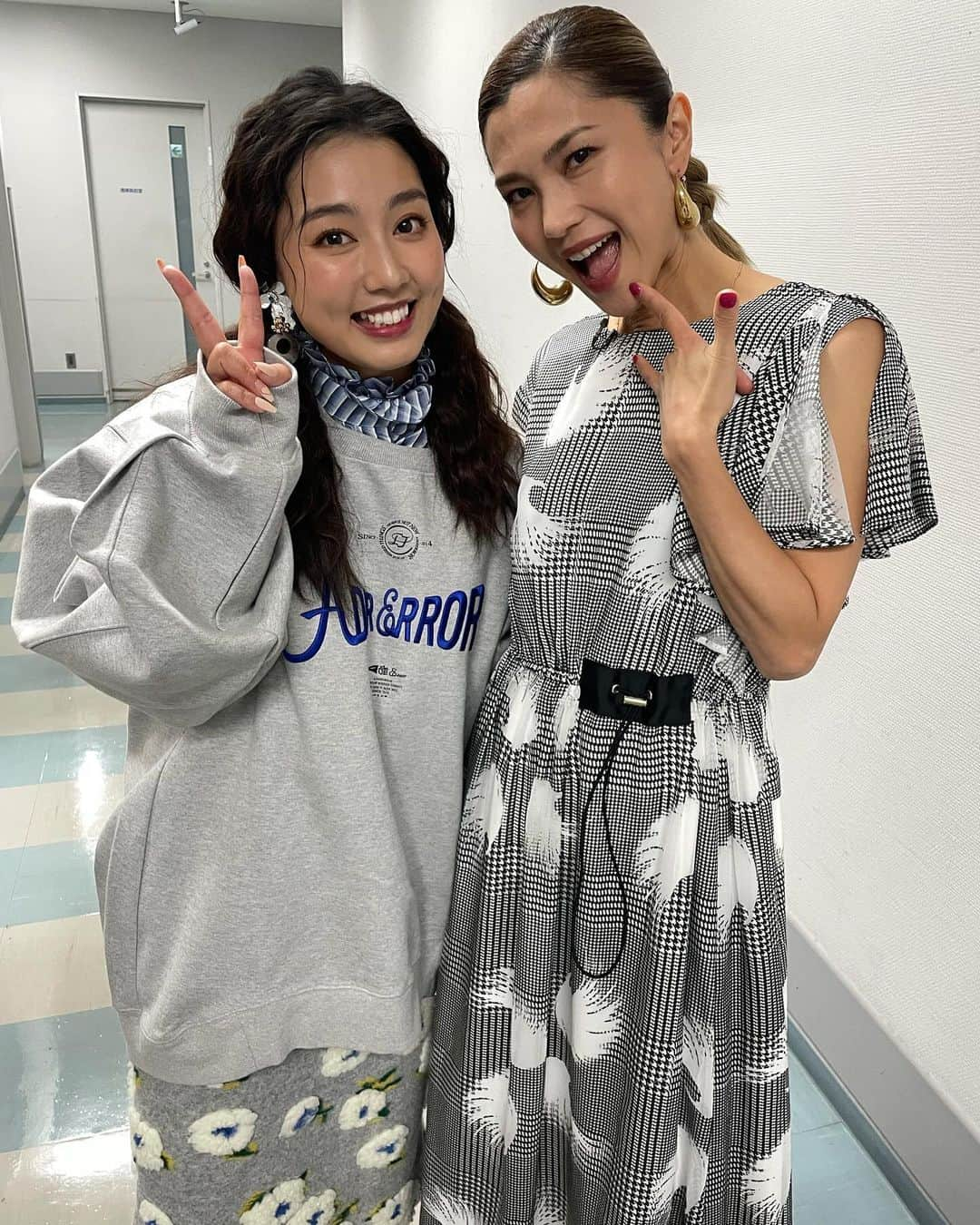 仲宗根梨乃さんのインスタグラム写真 - (仲宗根梨乃Instagram)「本日放送　きんくる　沖縄金曜クルーズ　NHK沖縄　夜の7:30p より🔥　#きんくる 是非ご覧下さい🙏  Let’s go Okinawa!!!. #さぁたぁちゃん  Style by @higa.official」12月8日 14時01分 - rinokinawa