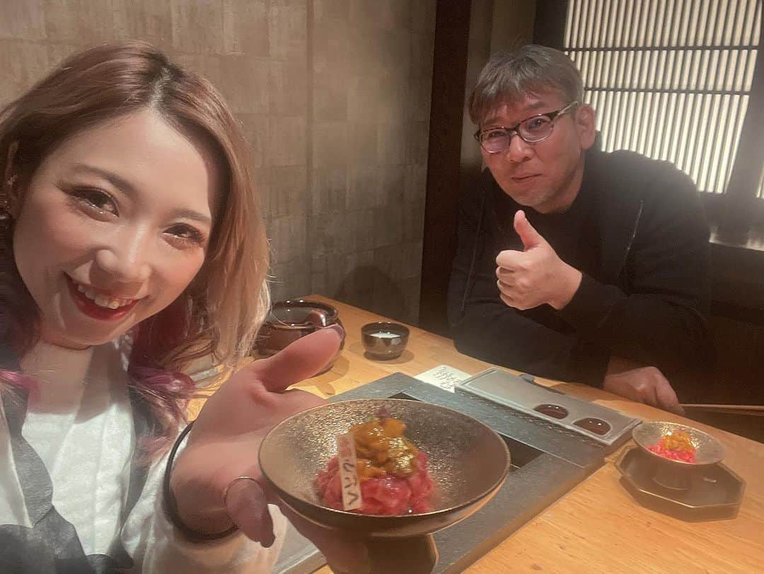 黒木優子さんのインスタグラム写真 - (黒木優子Instagram)「昨日は#ggrowthinc （ジー•グロース株式会社）の吉久社長と但馬屋 心斎橋店でお肉😍❤️  とっても美味しかった🥹💖 今回家も提供していただき、試合でも沢山の応援本当にありがとうございます😭😭😭  社長のお陰で集中して練習できてます！✊  #ggrowthinc  #ジーグロース株式会社  #スポンサー  #感謝❤️」12月8日 14時40分 - yuko.kuroki